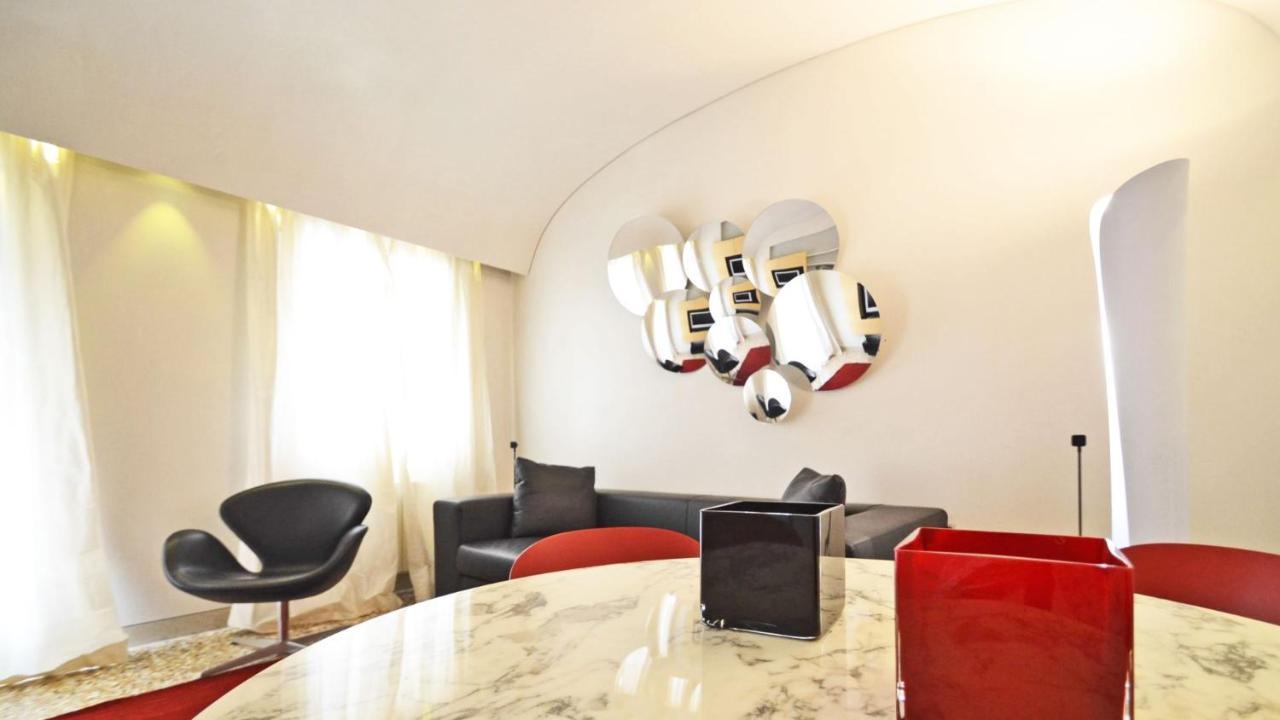 Ai Bareteri Luxury Canal View Venedik Dış mekan fotoğraf