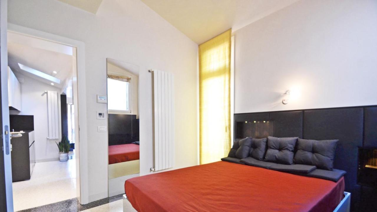 Ai Bareteri Luxury Canal View Venedik Dış mekan fotoğraf