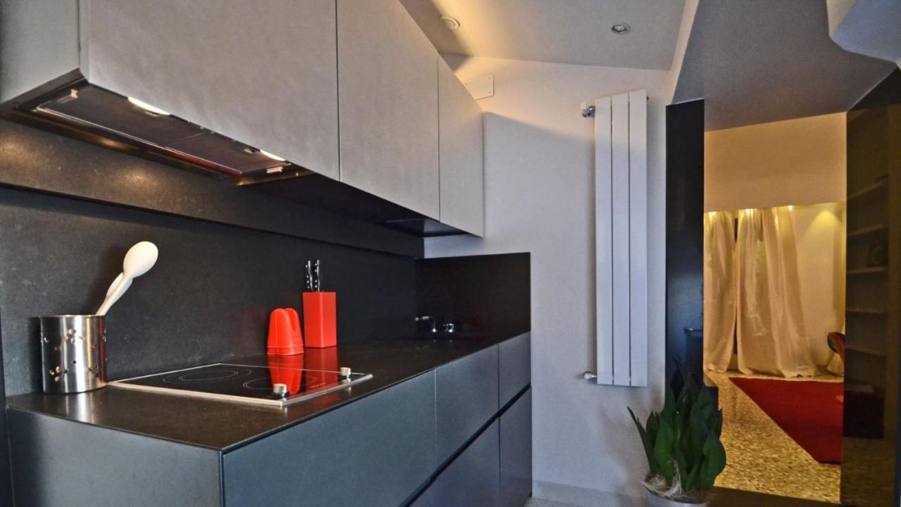 Ai Bareteri Luxury Canal View Venedik Dış mekan fotoğraf