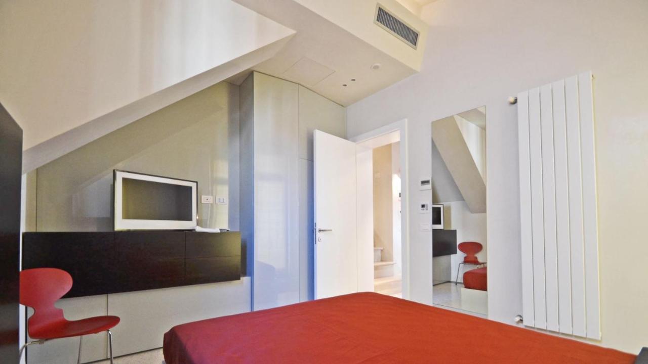 Ai Bareteri Luxury Canal View Venedik Dış mekan fotoğraf